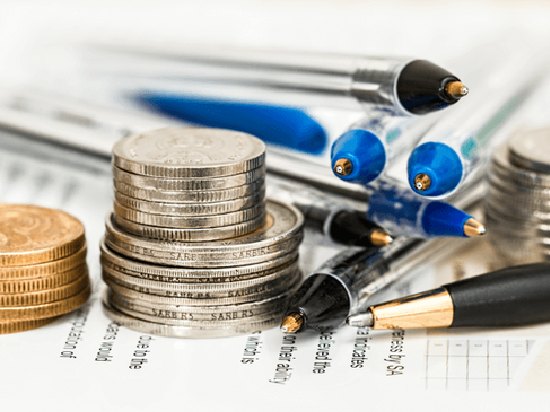 比特币需万亿资金入场,筹码锁仓与宏观压制下的筑底博弈
